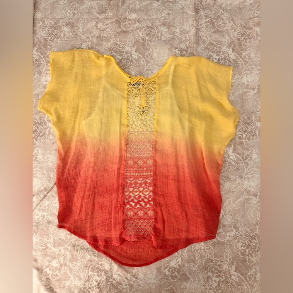 Bright and Breezy Ombre Lace-Back Top - Medium